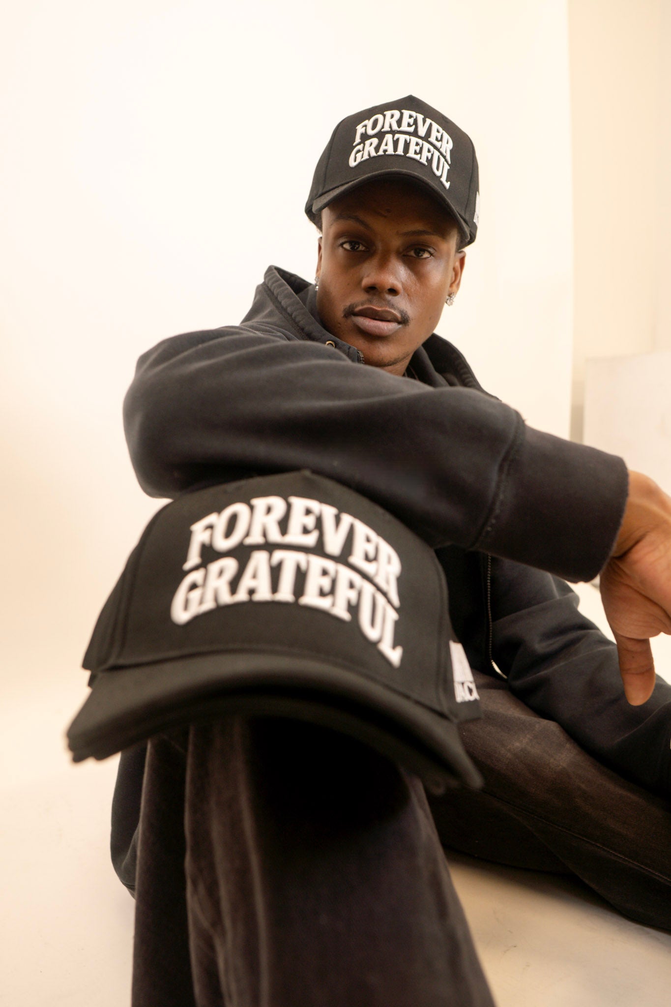 Forever Grateful Hat in Black