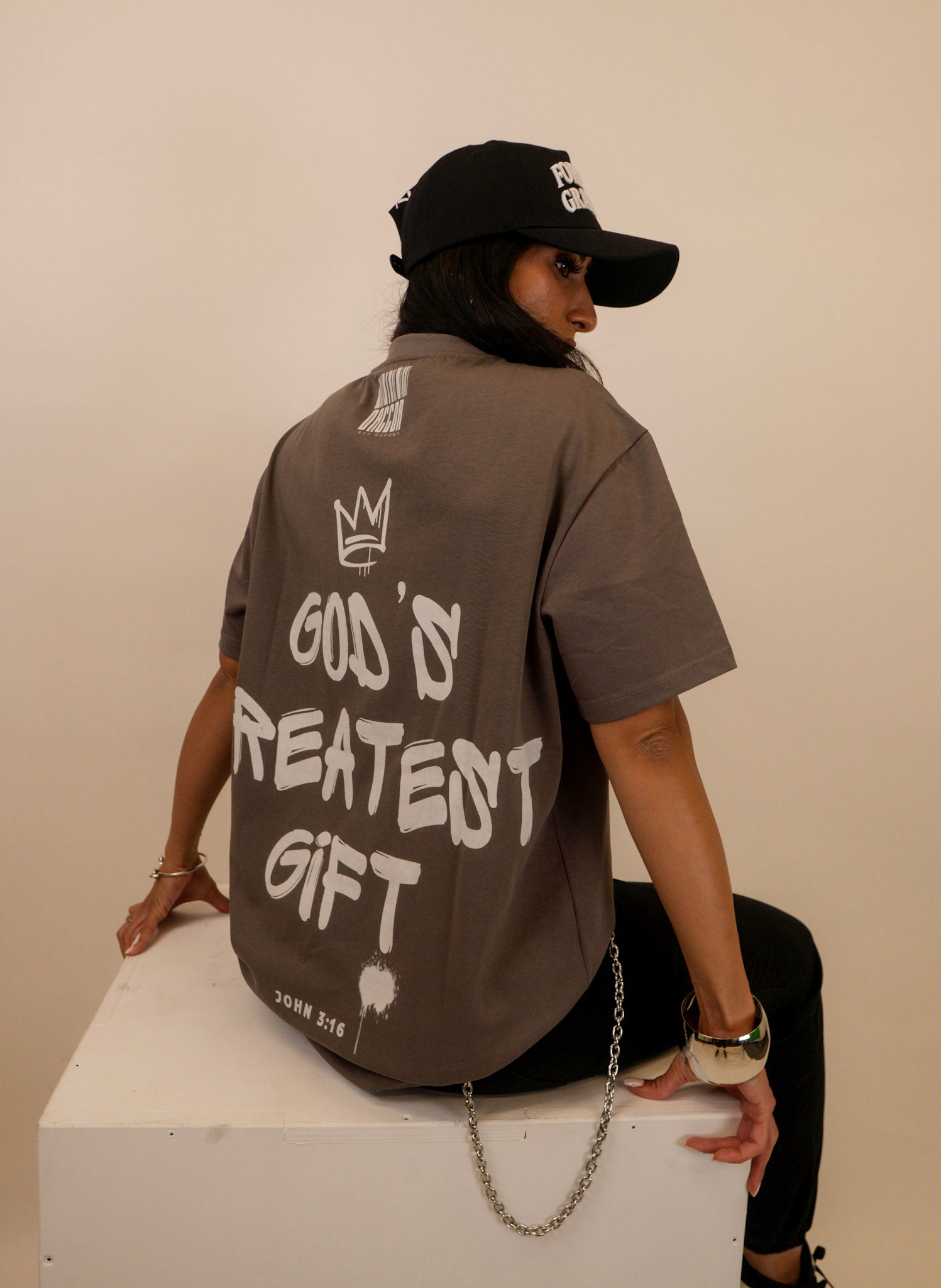 Forever Grateful Tee in Grey